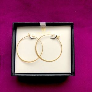 Gold House of Harlow 1960 hoops